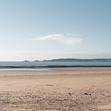 Beach On The Doorstep Meridian Tower Marina Swansea Apartment Exterior foto