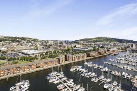 Beach On The Doorstep Meridian Tower Marina Swansea Apartment Exterior foto